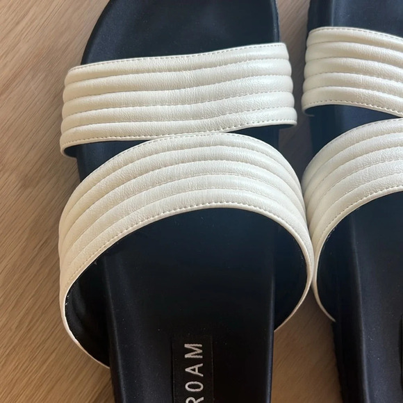 ROAM CRESCENT QUILT SANDALS WHITE VEGAN LEATHER Size 39 - Picture 5 of 9